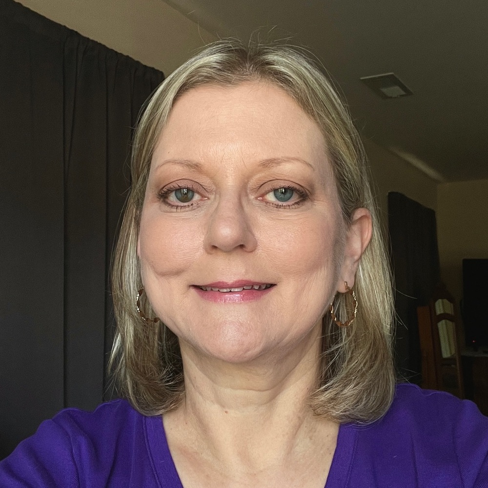 Meet your Posher, Lori